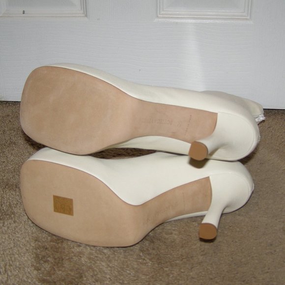 BRAND NEW! size 39/9 Bottega Veneta Ivory Leather Platform Booties - Picture 9 of 15
